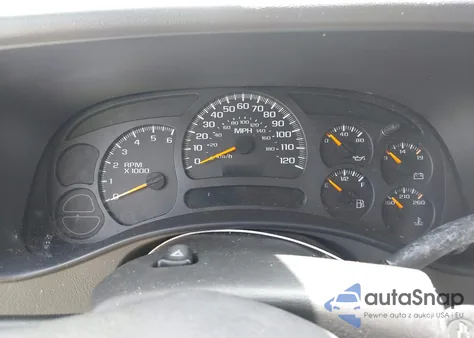 2003 Chevrolet Suburban 1500 Ls z USA, uszkodzony, nr VIN 3GNEC16Z63G127321